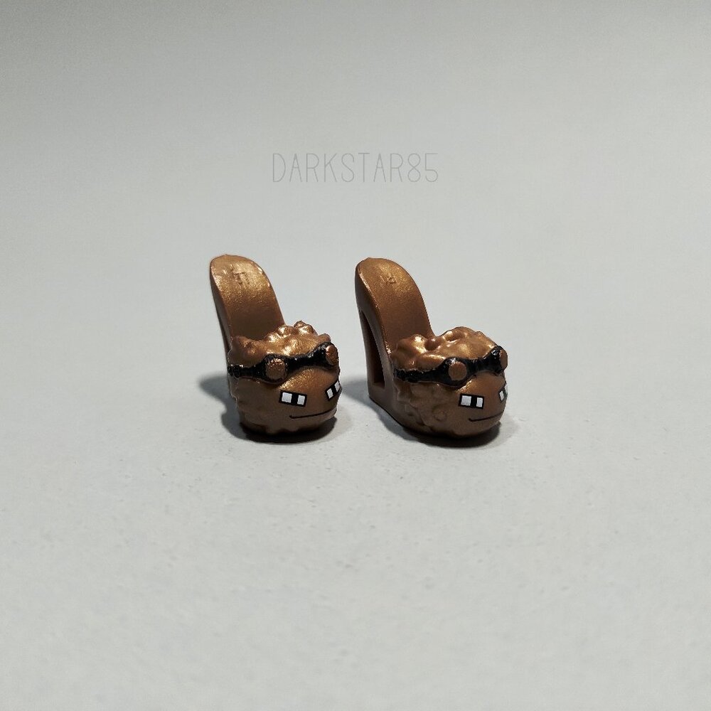 Monster High Robecca Steam Dead Tired Wedge Heel Slippers